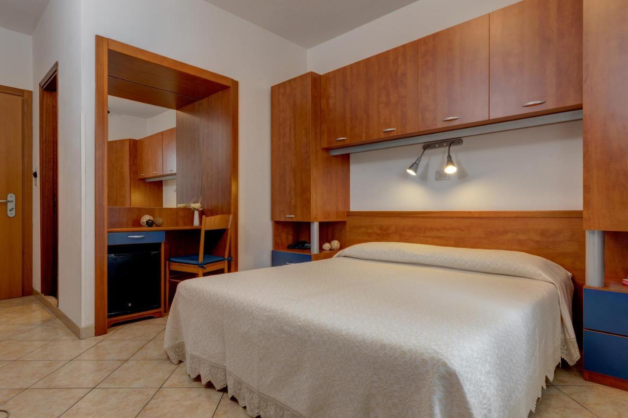 Frank Hotel 3*