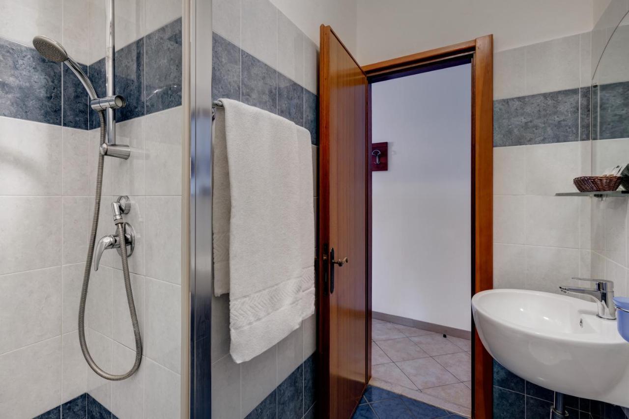 Frank Hotel